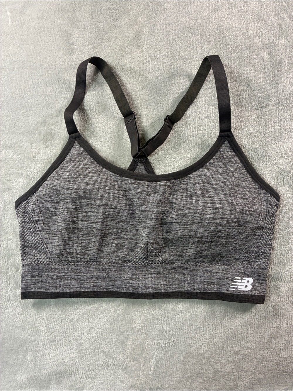 New Balance Women's Heather Charcoal Gray Seamless Sports Bra